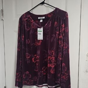 NINE WEST Women long slevee blouse.